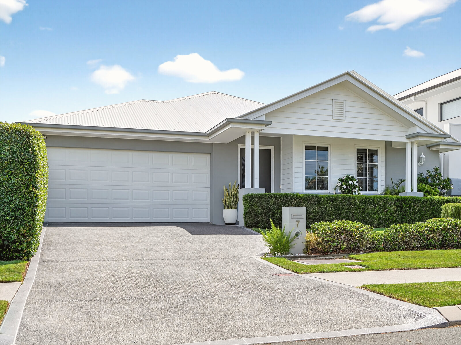 Coastal family residence, Calypso Bay